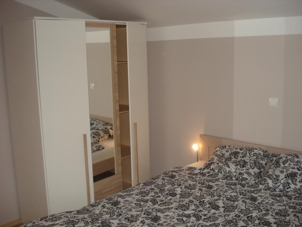 Apartments Niko วีร์ ภายนอก รูปภาพ